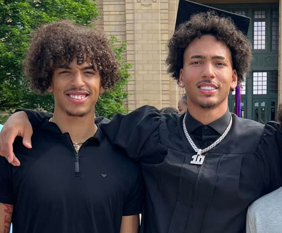 Jalen Wilson con su hermano Jace Wilson