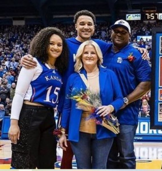 Kevin McCullar Jr. con su familia completa