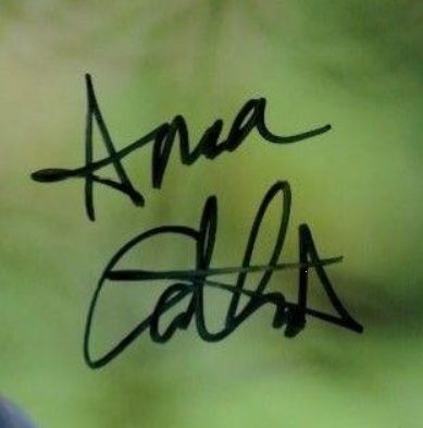 Anna-Cathcart-firma