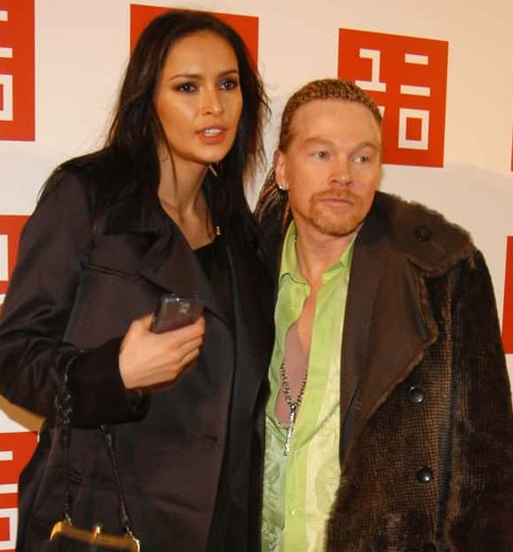 Axl Rose con su ex novia Sasha Volkova