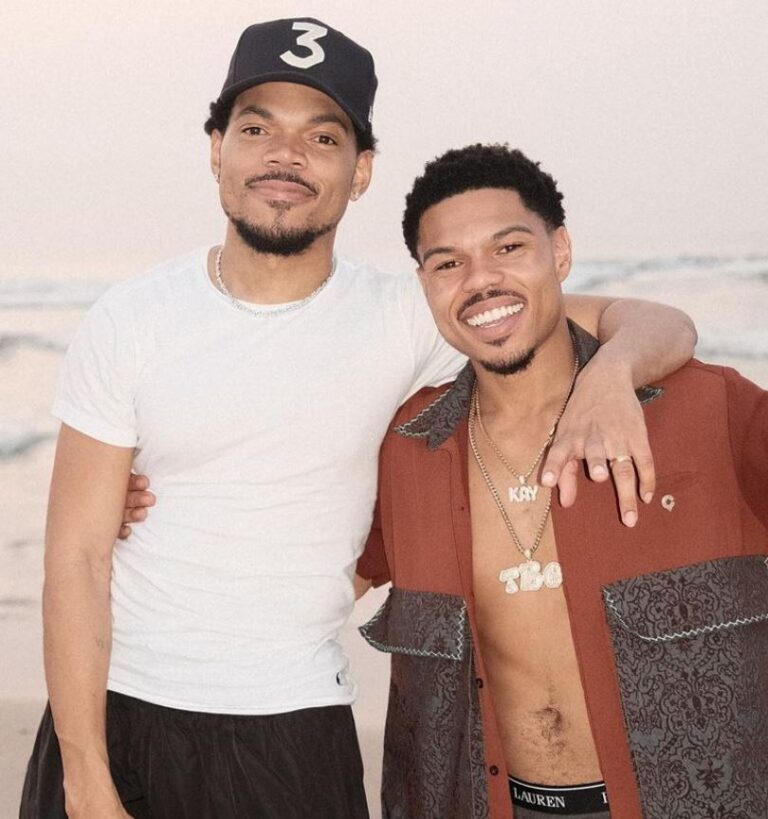 Chance-el-rapero-con-el-hermano-menor-Taylor-Bennett-768x819