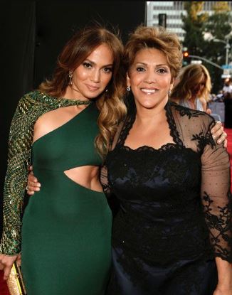 Jennifer-Lopez-con-su-madre-Guadalupe-Rodríguez