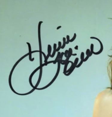 Jennifer-Love-Hewitt-firma