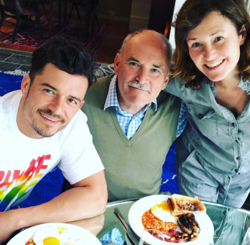 Orlando-Bloom-con-padre-y-hermana-Samantha-Bloom