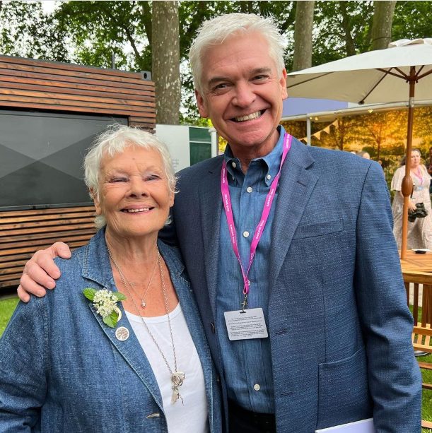 Phillip-Schofield-con-su-madre-Pat-Schofield