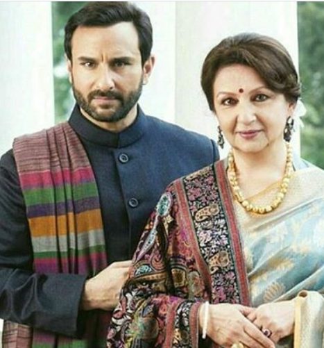 Saif Ali Khan con su madre Sharmila Tagore