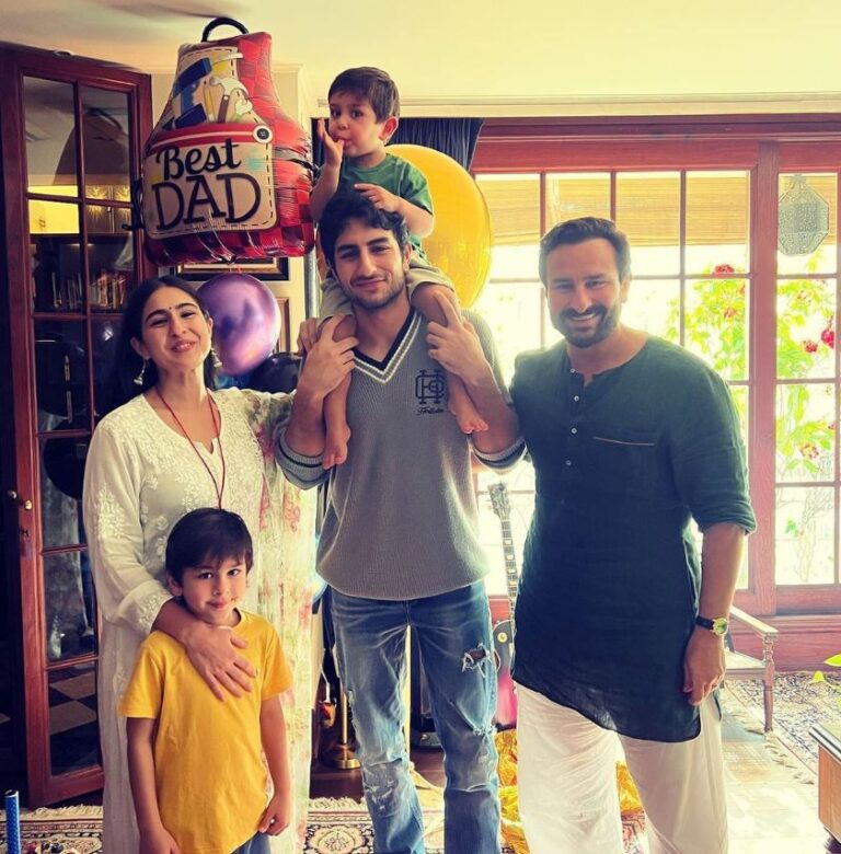 Saif Ali Khan con sus 4 hijos