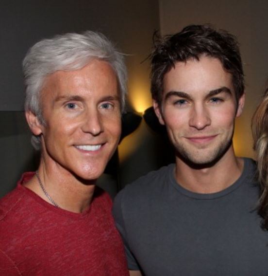 Chace-Crawford-con-padre-Chris-Crawford