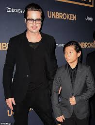 Imagen de Brad y su hijo Pax Thien Jolie-Pitt.