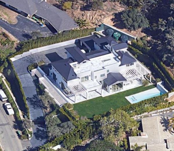 Casa-de-LeBron-James-en-Los-Angeles-23-millones