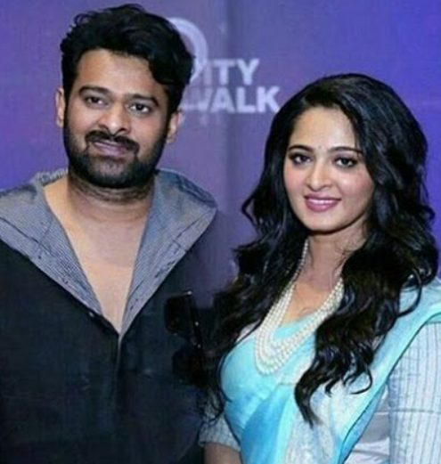 Prabhas con su exnovia Anushka Shetty