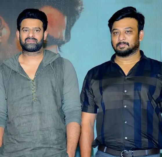 Prabhas-con-su-hermano-Pramod-Uppalapati