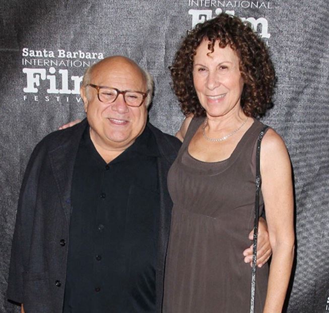 Danny DeVito con su esposa Rhea Perlman