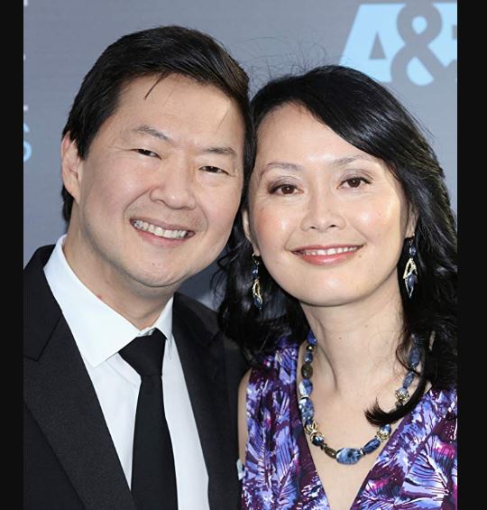 Imagen de Ken Jeong con su esposa Tran Ho