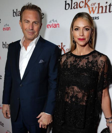 Kevin Costner con su esposa Christine Baumgartner