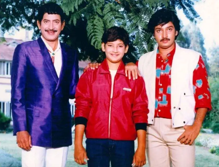 Mahesh-Babu-con-padre-y-hermano-768x586