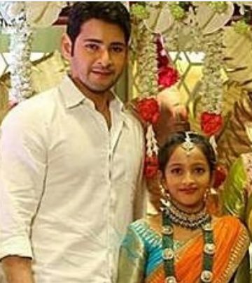 Mahesh con su sobrina Jhanavi Swaroop