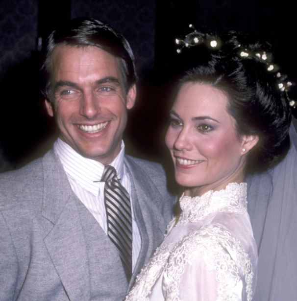 Mark Harmon con su exnovia Cristina Raines