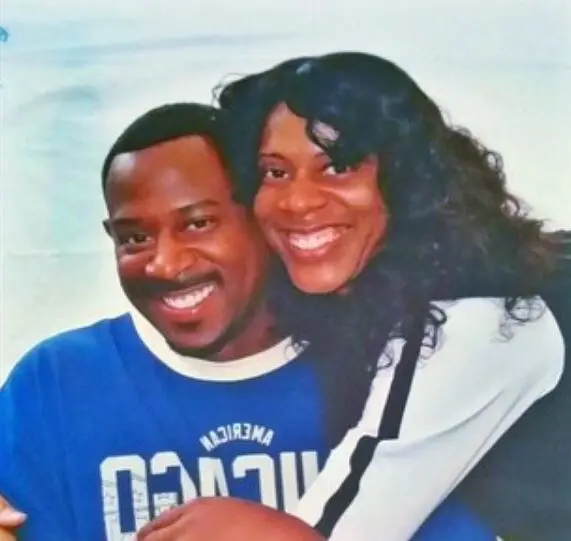 Martin Lawrence con su hermana Rae Proctor