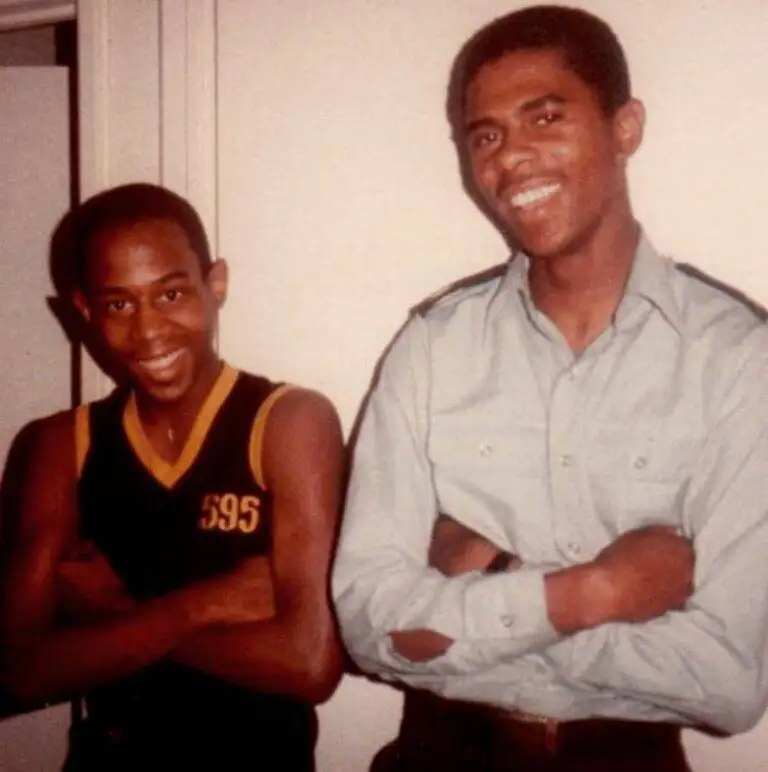 Martin Lawrence con su hermana Rae Proctor