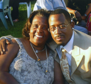 Martin Lawrence con su madre Chlora