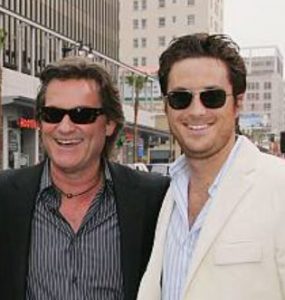 Kurt Russell con su hijo Boston Russell 285x300