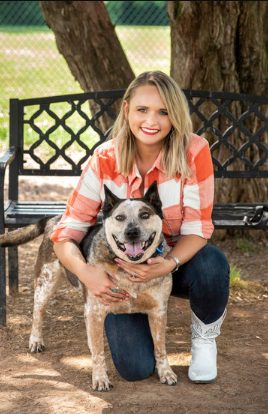 Miranda Lambert con su perro mascota