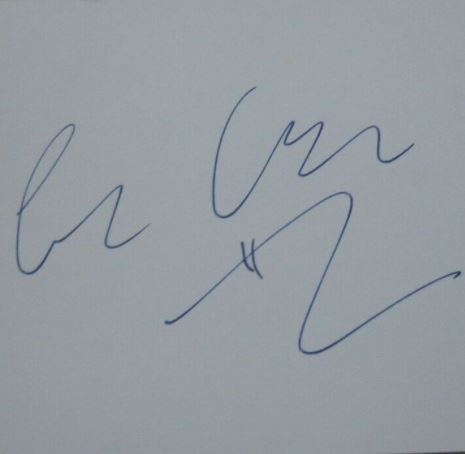 Firma de Liz Carr