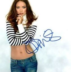 Firma de Olivia Wilde