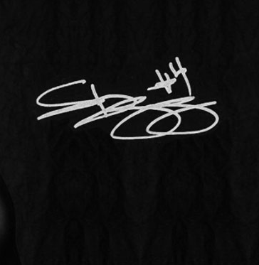 Firma de Skylar Diggins Smith