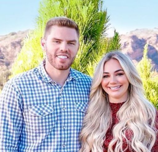 Freddie Freeman con su esposa Chelsea Freeman