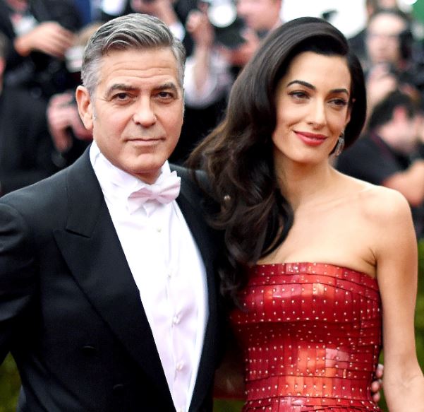 George Clooney con su esposa Amal Alamuddin