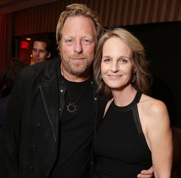 Helen Hunt con su ex pareja Matthew Carnahan