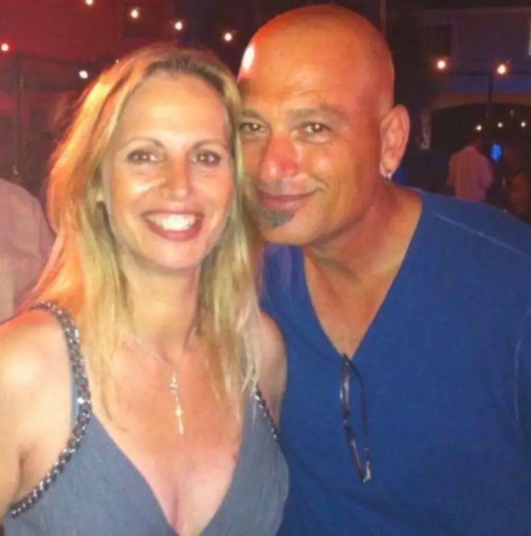 Howie Mandel con su esposa Terry Mandel 768x776