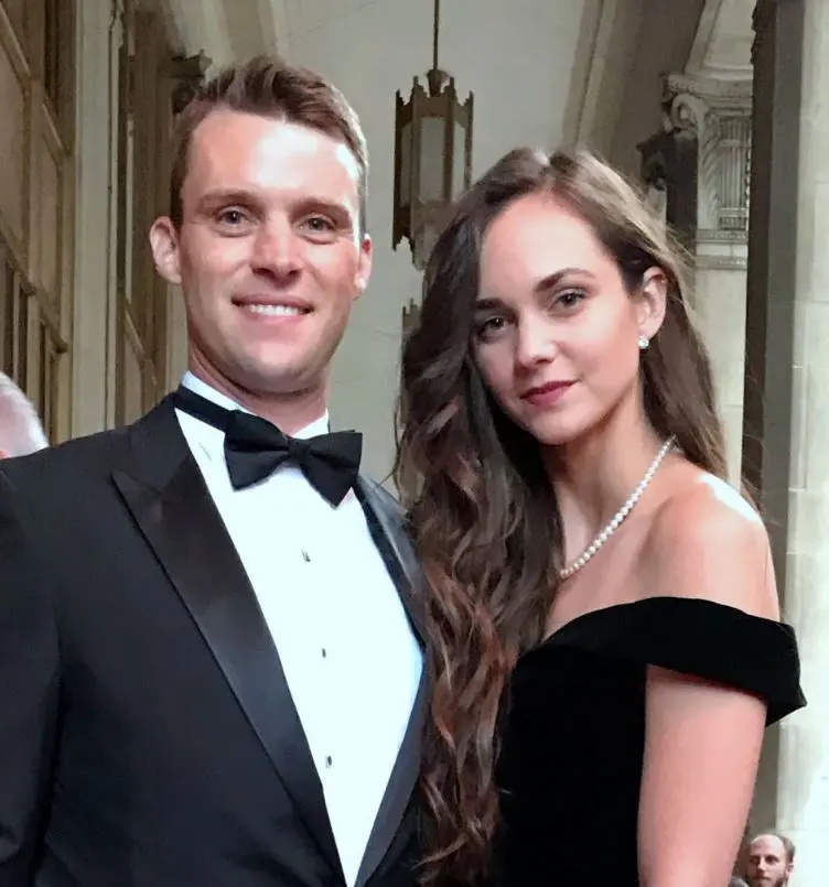 Jesse Spencer con su esposa Kali Woodruff Carr - imagen jpg