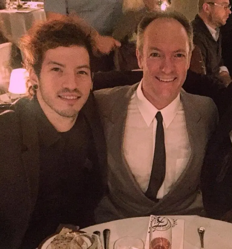 Josh Dun con su padre Bill Dun 768x823