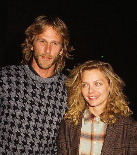 Michelle Pfeiffer con su ex marido Peter Horton