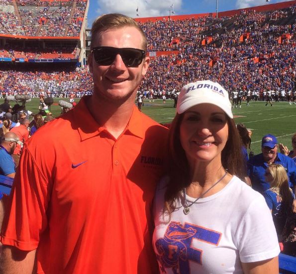 Pete Alonso con su madre Michelle Alonso